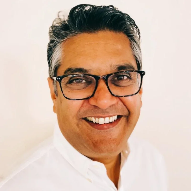naushad ramoly